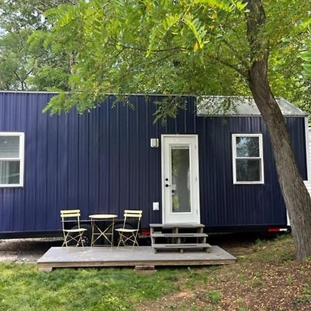 The Tiny Getaway Home อลิซาเบธทาวน์ ภายนอก รูปภาพ