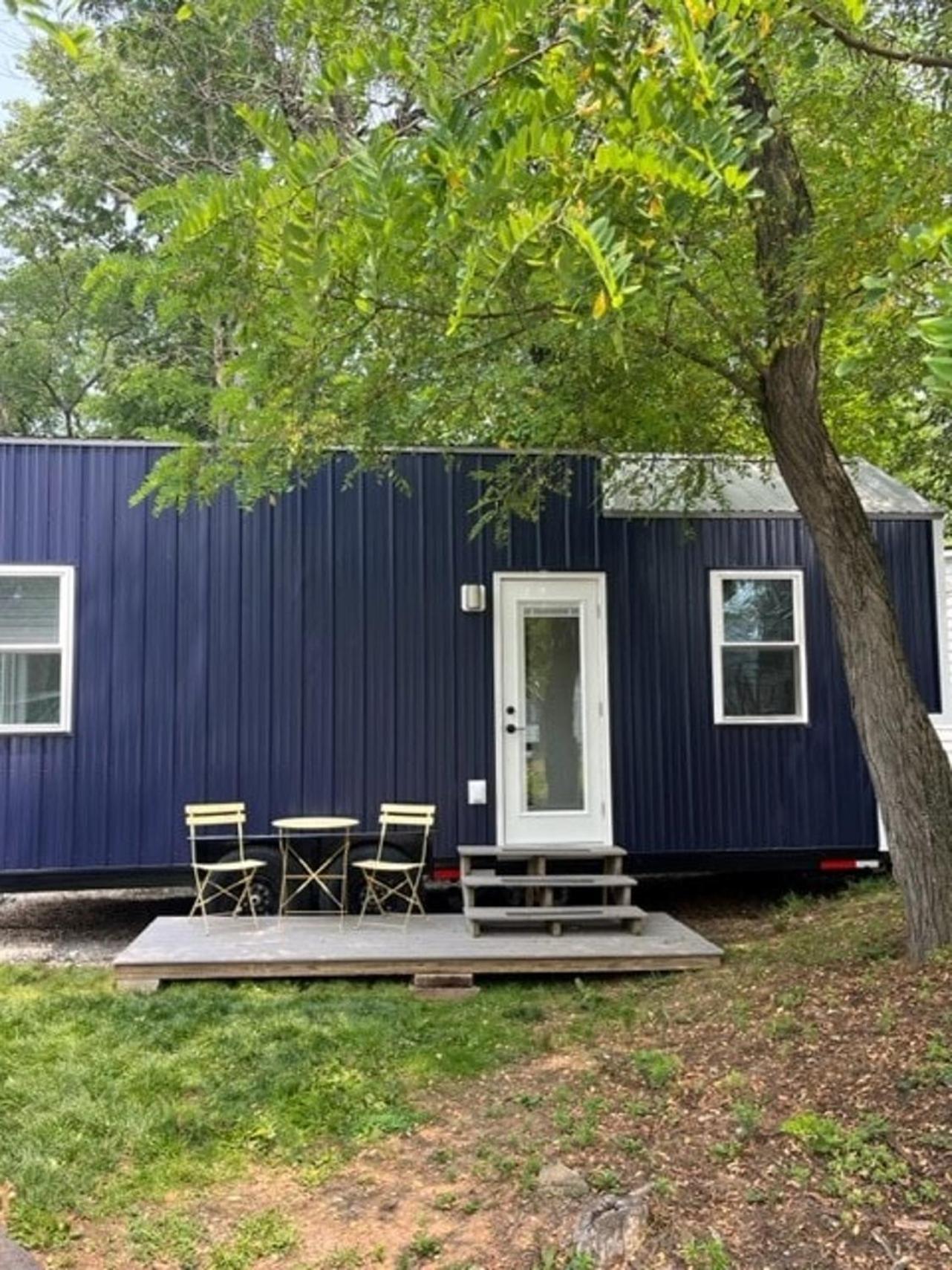 The Tiny Getaway Home อลิซาเบธทาวน์ ภายนอก รูปภาพ